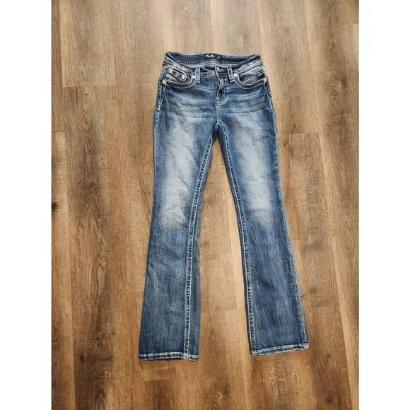 Miss Me jeans 27x32 embroidered Low-Rise denim 5 pocket - Picture 1 of 8